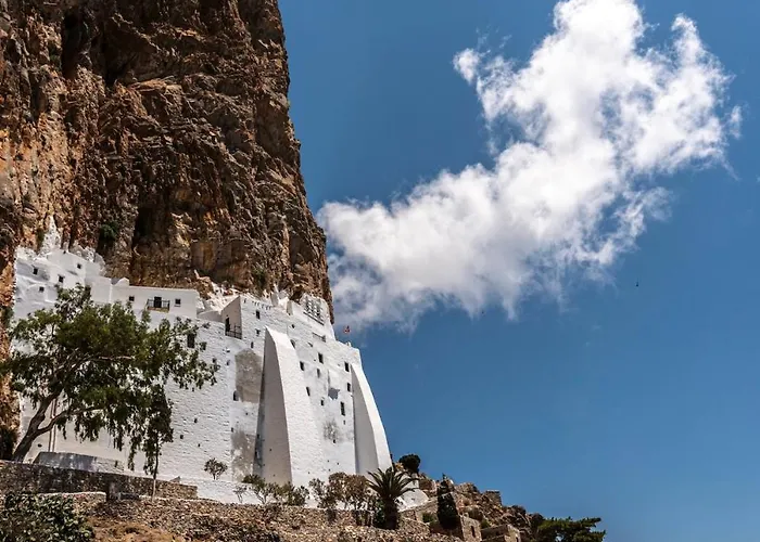 Mikro.Kastro Kalotaritissa In Chora Amorgos