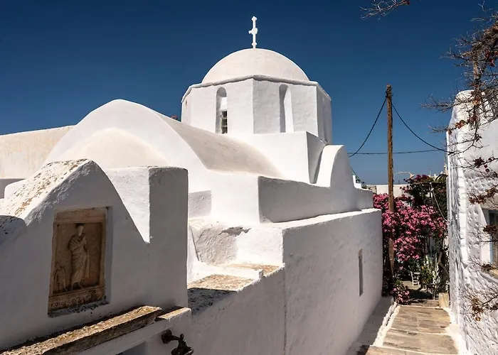 Mikro.Kastro Kalotaritissa In Chora Amorgos
