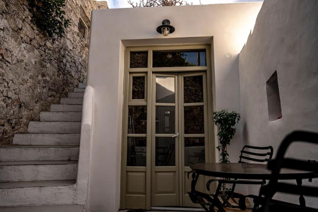 Mikro.kastro Kalotaritissa In Chora Amorgos